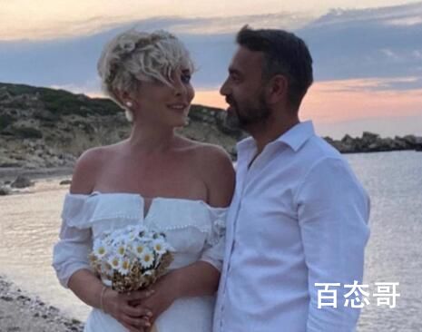 男子悬崖旁求婚后女友不慎坠亡 到底是怎么回事