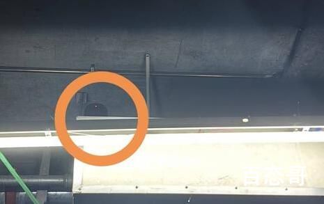 小伙轿车3个月遭8次开门杀 究竟是怎么回事