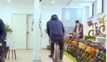 广西小伙用竹子造自行车已售上万台 背后的真相让人始料未及